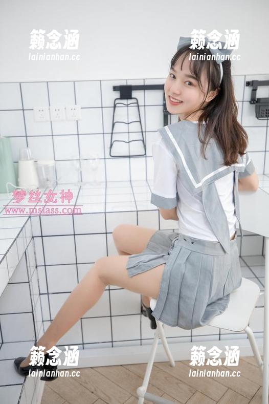 MSLASS梦丝女神-魏婷婷 MSLASS梦丝女神 - 魏婷婷的宿楼之旅:丝袜缠绕下的玉足写真图包会让你想入非非!