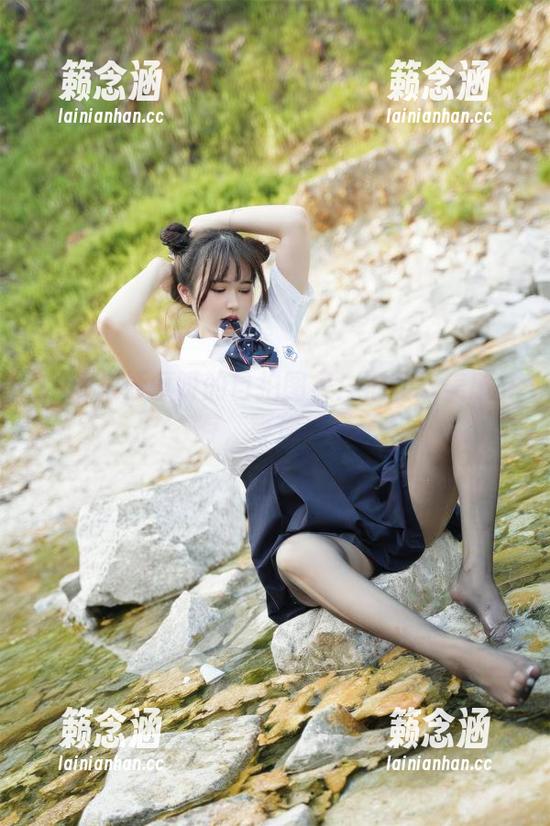 Tina很妖孽呀的自拍图集：福利与美感并存，等你解锁