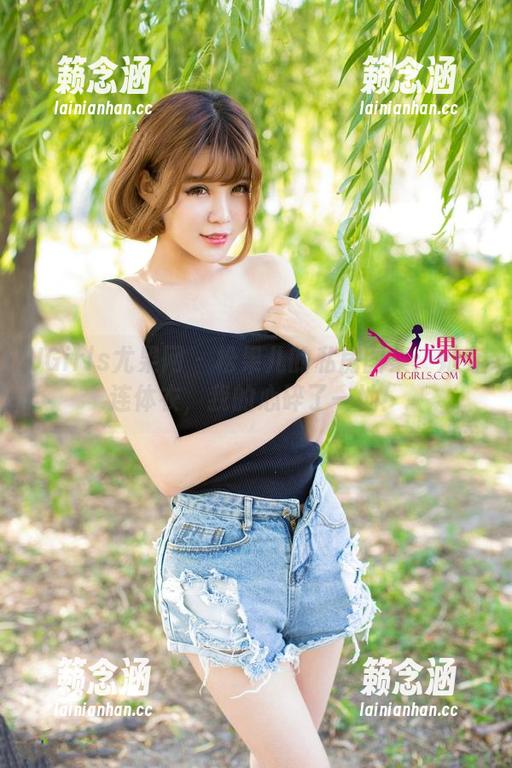 UGirls尤果网 - 松果儿的私房图集：她穿连体衣，我的心碎了一地！
