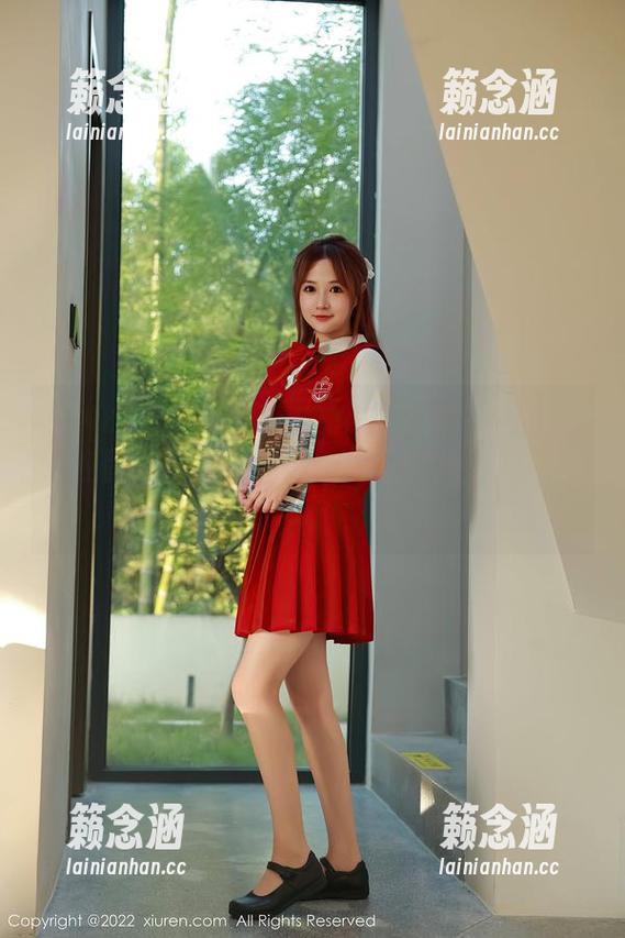 Xiuren秀人网-baby嘉茵 Xiuren秀人网 - 黑色的低语:baby嘉茵在图库中散发的高清魅力,绝对吸引眼球