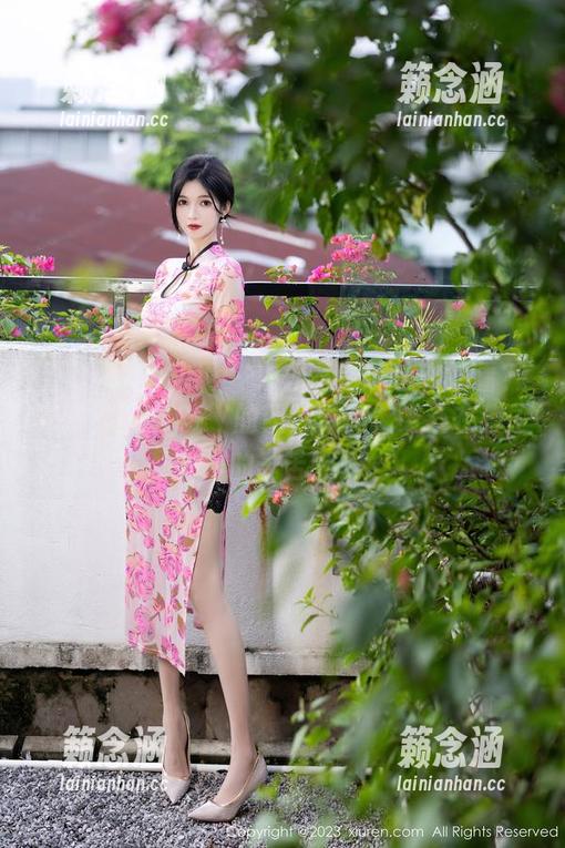 Xiuren秀人网-陈雅漫VICKY Xiuren秀人网 - 办公室也能这么好看?看陈雅漫VICKY的照片作品,谁还在意工作的辛苦啊!