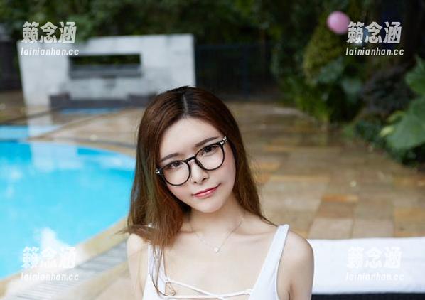 YouWu尤物馆 - 爱上Amrita贞贞的妹妹？别犹豫，下载这个写真集，眼见为实！