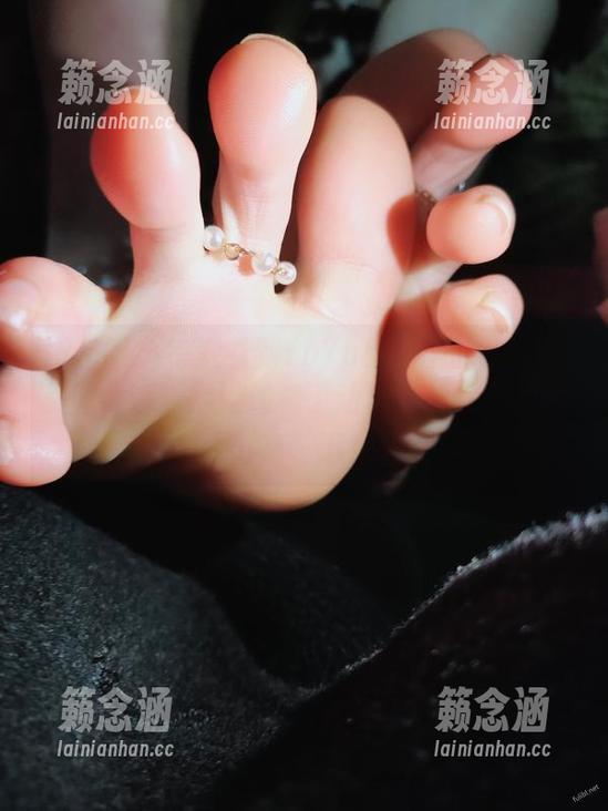 YuYu超甜丫 微密圈 - 每次看到YuYu超甜丫的水手服美图,都觉得她像极了动漫里的女主角,分享一下!