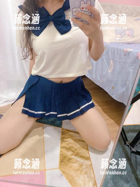 usejan蓝蓝 在usejan蓝蓝的棉袜私拍图集里,生活有种温柔的味道