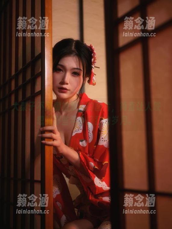 大梨子不是御姐双人的图片，简直让人联想到那些年少轻狂的岁月。