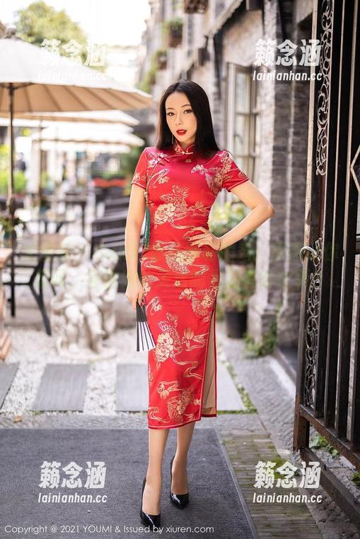 尤蜜荟 - Sukki体操服私房秀：原图让你想问，身法如此灵活的背后有啥故事？
