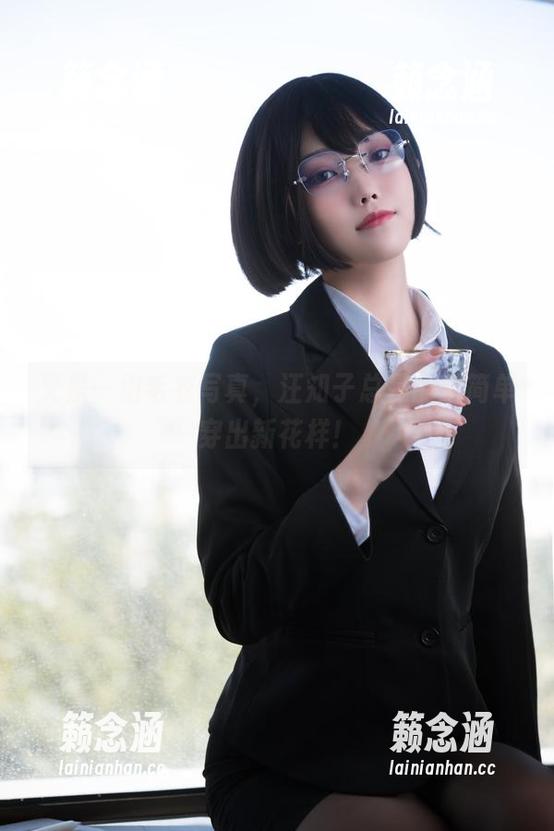 汪知子 又是一组毛衣写真,汪知子总是能把简单穿出新花样!