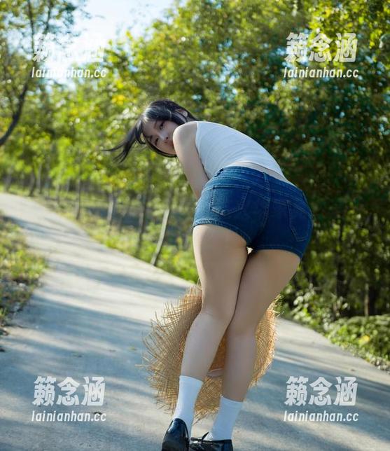 浅安安 浅安安的最新作品集:这火华家竟然是游泳选手?!