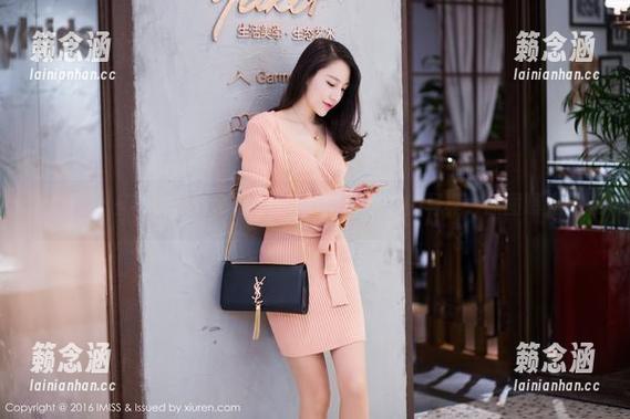 爱蜜社-Evon陈赞之 爱蜜社 - 毛衣穿搭大揭秘!Evon陈赞之的写真,原图曝光!