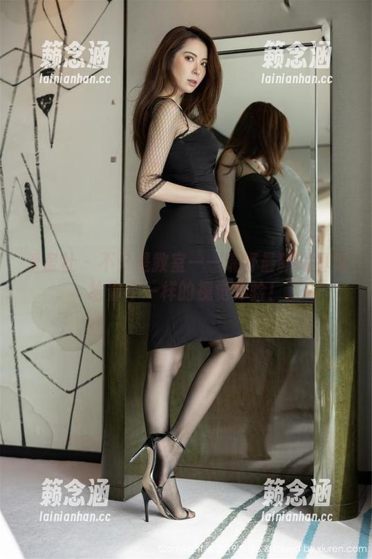 爱蜜社-瑞妤 爱蜜社 - 不只是教室——瑞妤最新写真集给你不一样的视觉体验!