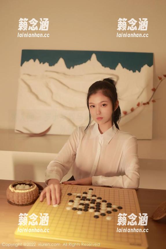 秀人网 - 岁小岁双马尾作品大揭秘：马尾外面有故事！