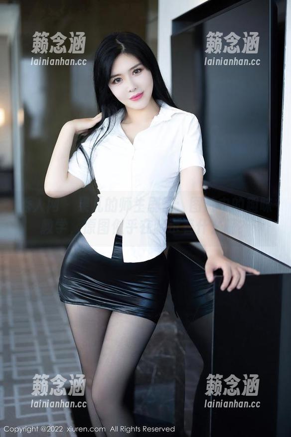 秀人网-果儿 秀人网 - 果儿的师生剧情:图片中的趣味教学,原图似乎在暗示着什么呢?