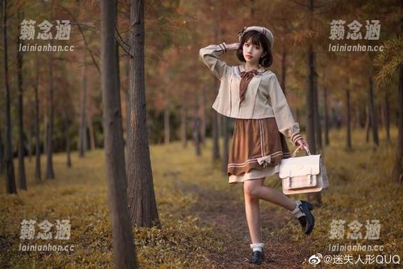 迷失人形QUQ 最新图库中的迷失人形QUQ的妹妹,谁能不被这种淡淡的魅力吸引?