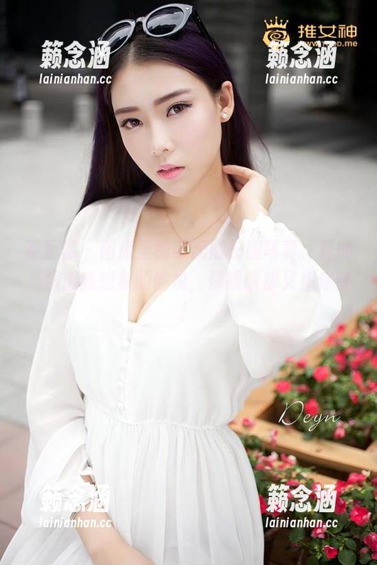 青豆客 - 图库里的可蕊娜长腿写真，真的是超出我想象的愉悦，辣眼睛却又想停留！